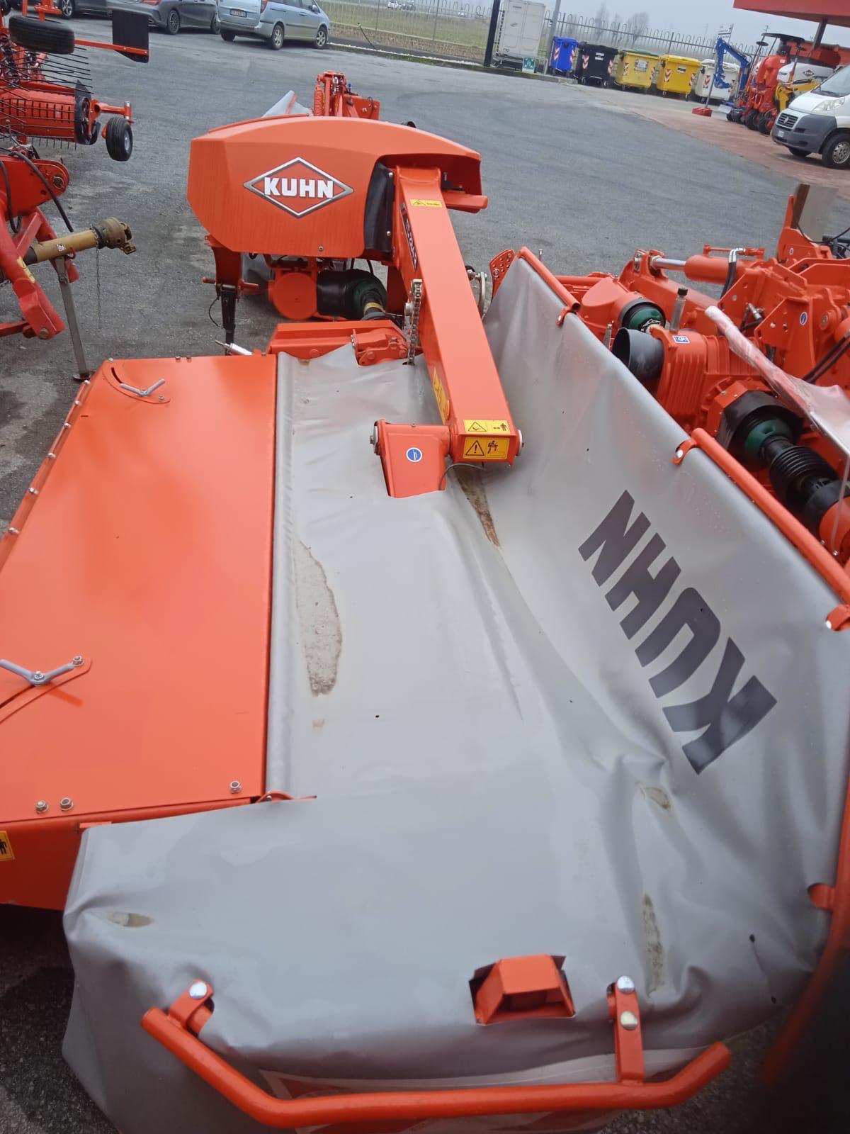 Condizionatrice a rulli Kuhn FC 284 R usato vendita cuneo